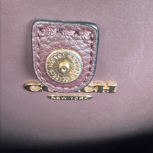 Coach Black Leather Shoulder Bag - Picture 4 of 14